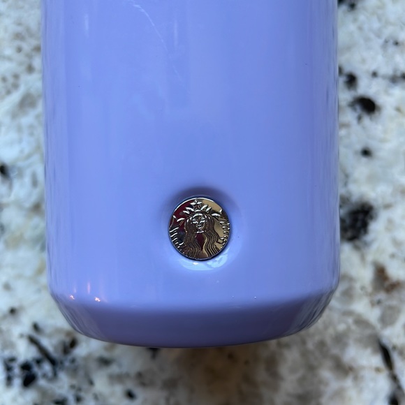 Lilac ombré
Limited edition 50th anniversary 
Starbucks water bottle - Picture 2 of 4